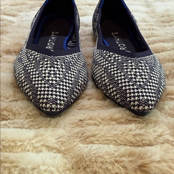 Rothy's The Point-Black and White Houndstooth-Size 8.5 - Picture 2 of 5